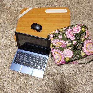 Compaq Tablet with accessories